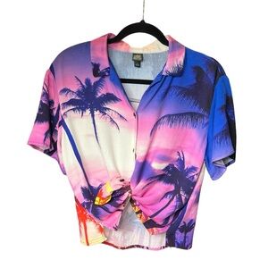 Like new, ever worn 100% Rayon, Beautiful Tropical Tee